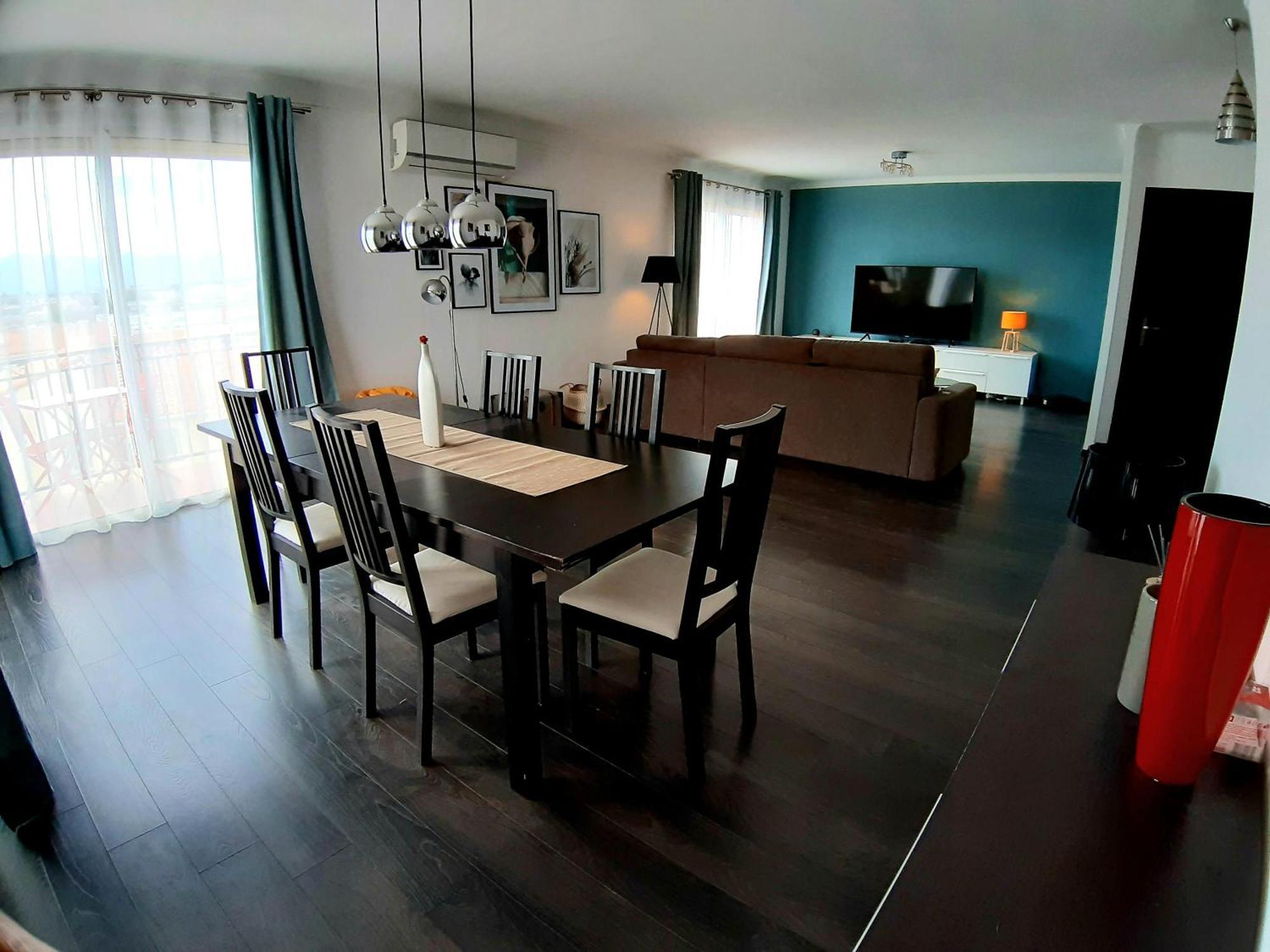 Couchage Solo Ou A 2 Avec Grand Salon A Perpignan Appartement Perpignan